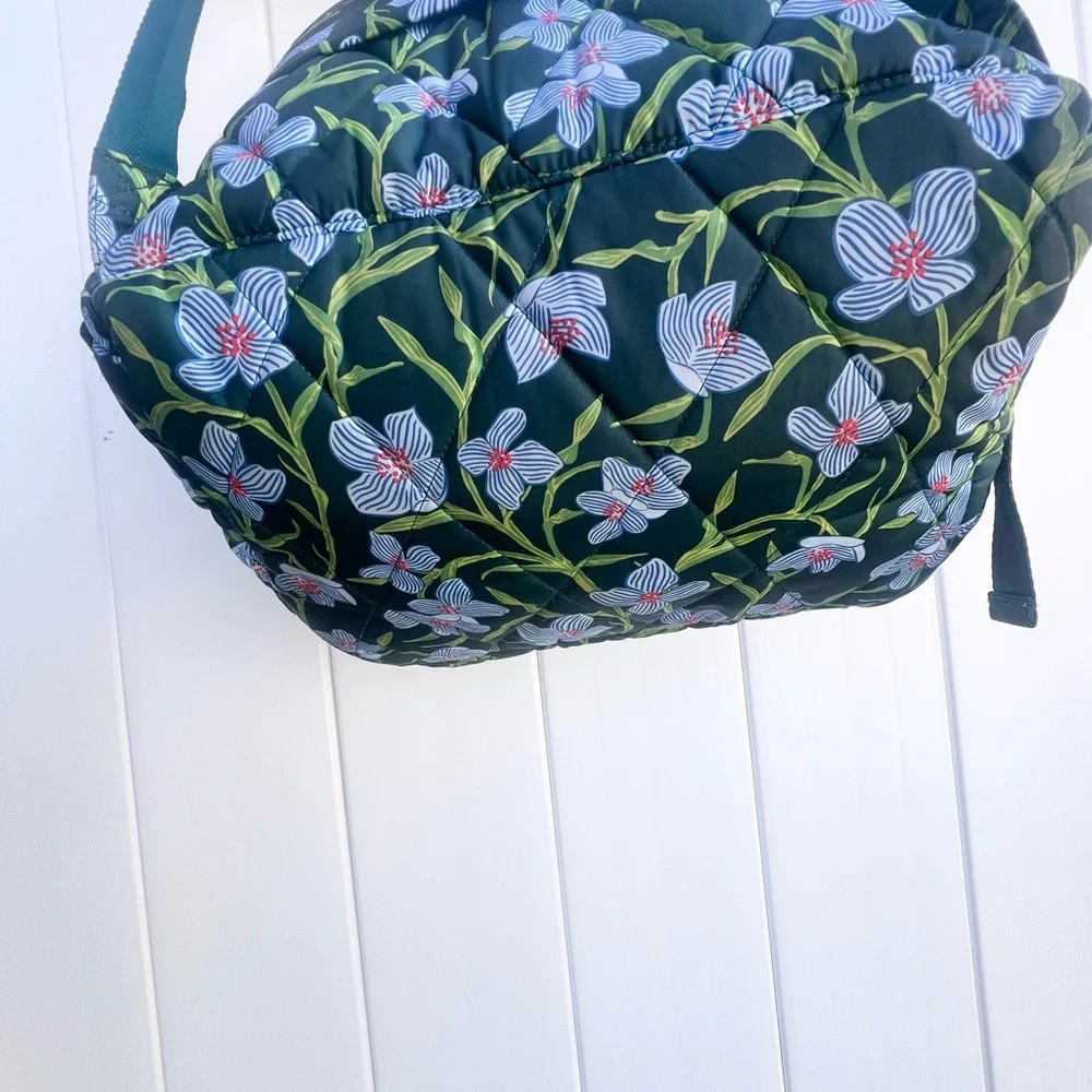 Vera Bradley Backpack with Blue Floral Print Charlotte Stems LN GUC